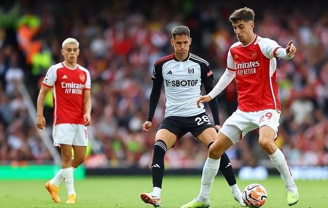 阿森纳49场不败夺冠阵容-爱游戏体育在线