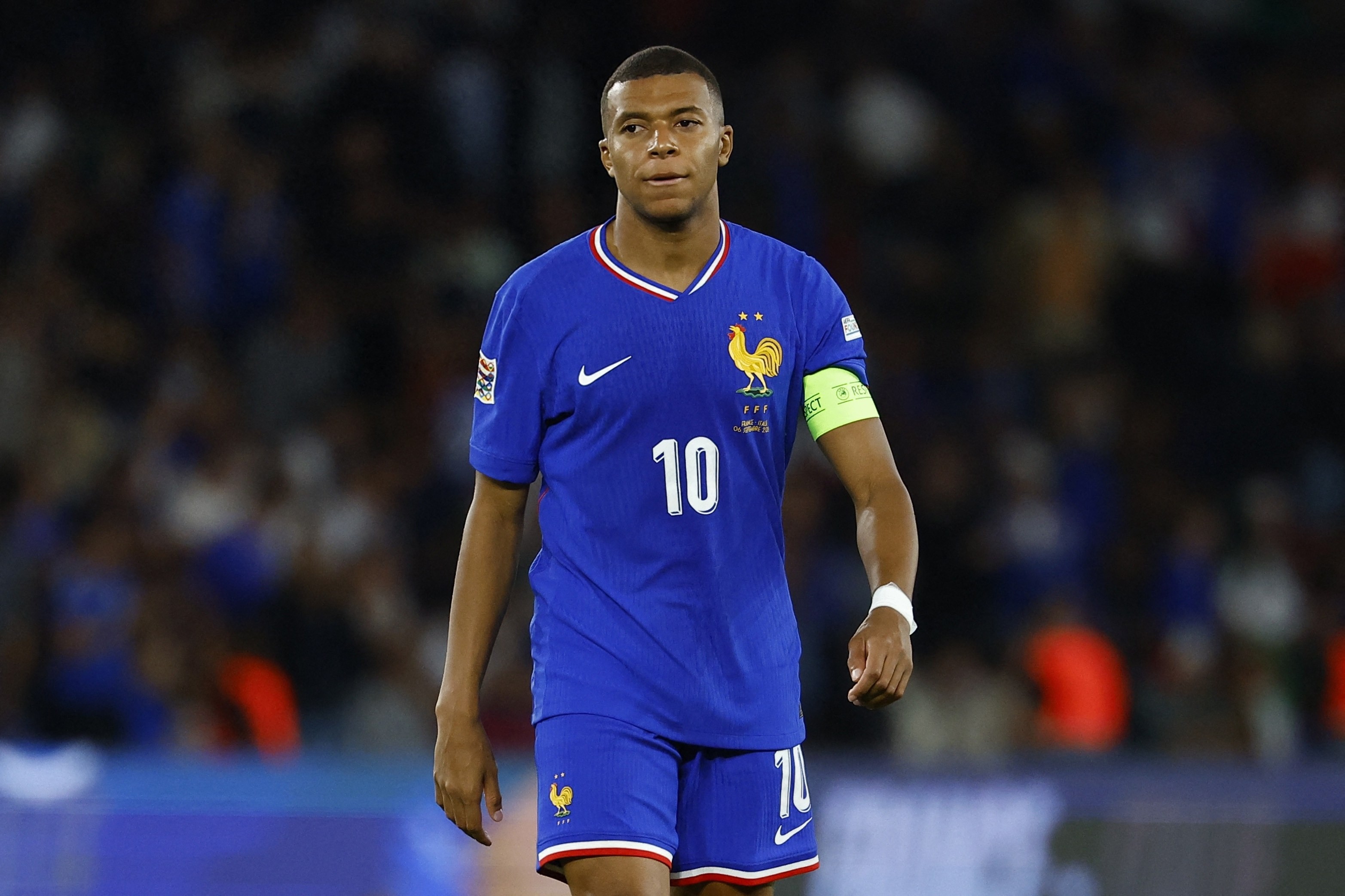 关于法国杯关键时刻再迎强敌；休斯敦火箭迎来里程碑；主帅态度——球迷炸锅；轮换策略成焦点的信息-爱游戏官网平台入口